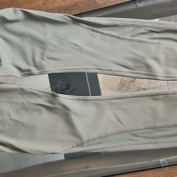 Lululemon Swift Speed High-Rise Tight 25” - Size 2 - Picture 6 of 10